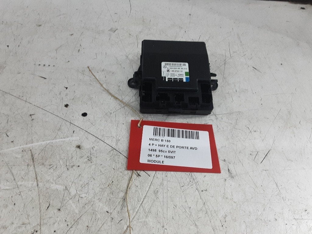 UNITE ELECTRONIQUE Mercedes-Benz B (W245) (A1698206826), Autos : Pièces & Accessoires, Mercedes-Benz, Mevr. I. Hauben, Utilisé