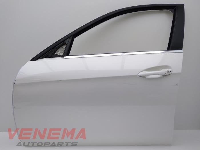 Portière 4portes avant gauche d'un Mercedes E-Klasse (799), Utilisé, Porte, -, -