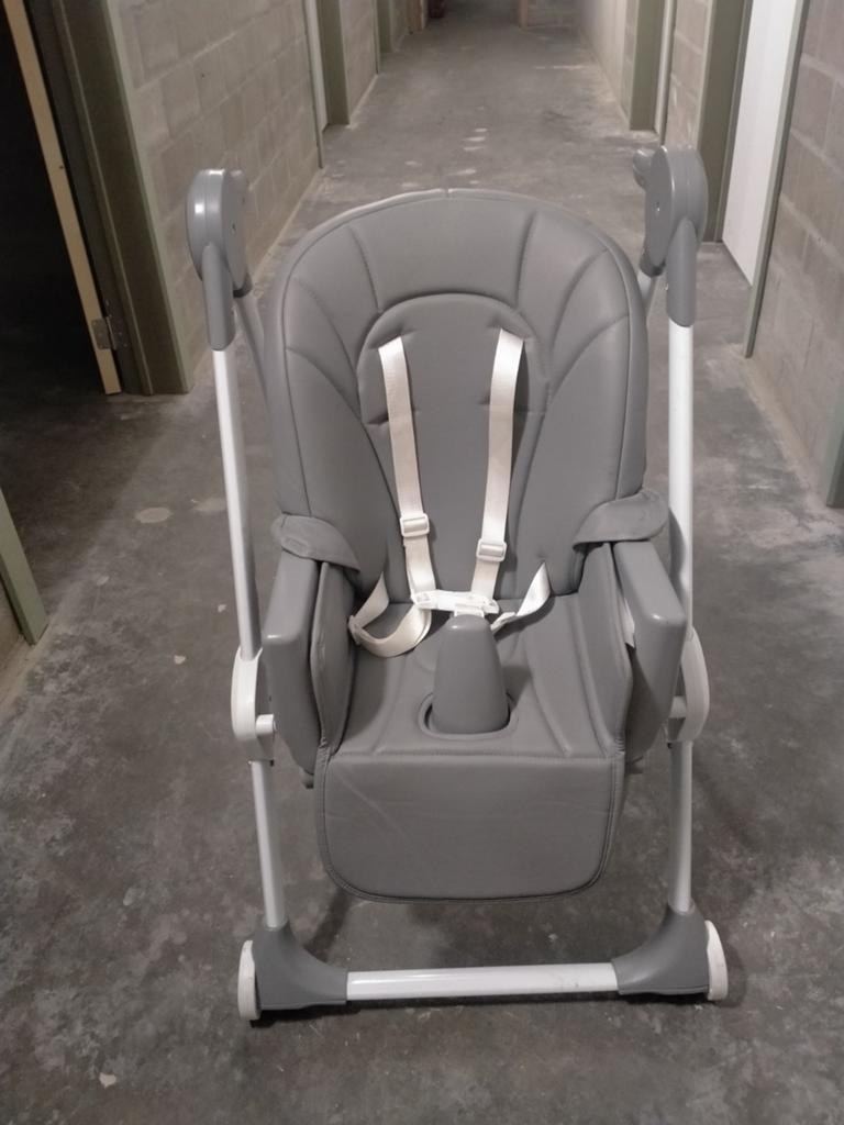 Te koop in hoogte verstelbare kinderstoel van Bebe Comfort., Kinderen en Baby's, Kinderstoelen, Ophalen