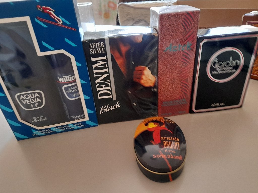 After shave ,Eau de toilette ,zeep., Enlèvement, Neuf