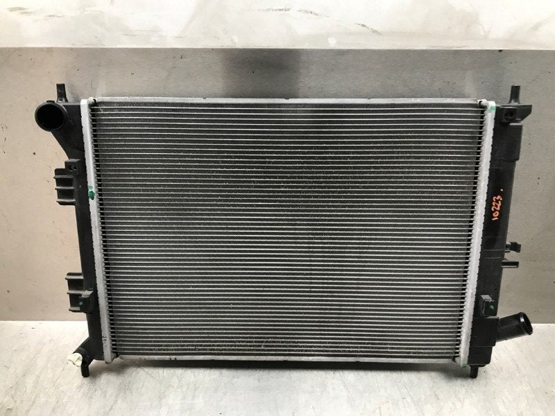 RADIATEUR Kia Cee'd Sportswagon (JDC5) (01-2012/12-2018), Gebruikt, Kia