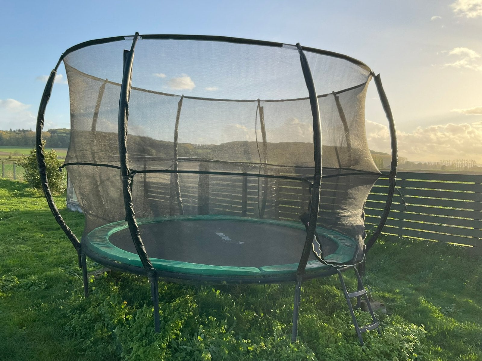 Trampoline met beschermingsnet 120 kg, Ophalen, Zo goed als nieuw