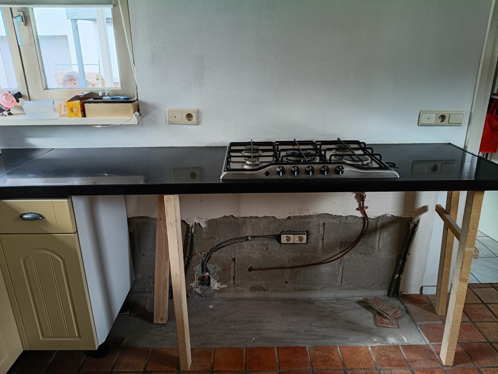 granieten aanrechtblad met gasfornuis en wasbak met kraan, Ophalen, Gebruikt, Zwart, Hoekkeuken