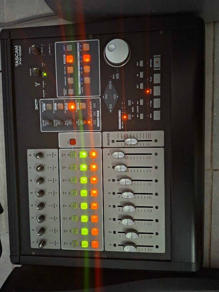 TASCAM FW1884 +TASCAM FW1082 STUDIO INTERFACE(als nieuw), Audio, Tv en Foto, Professionele apparaten, Ophalen, Zo goed als nieuw