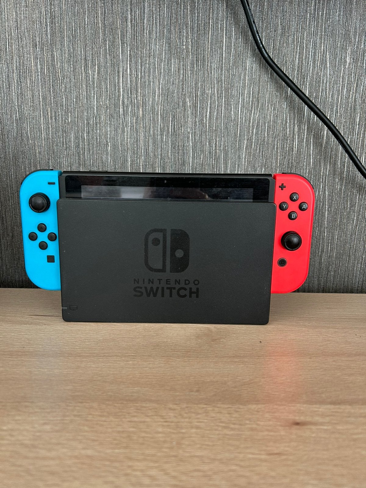 Nintendo Switch + VEEL EXTRA'S, Enlèvement, Utilisé, Avec 3 manettes ou plus, Switch Original