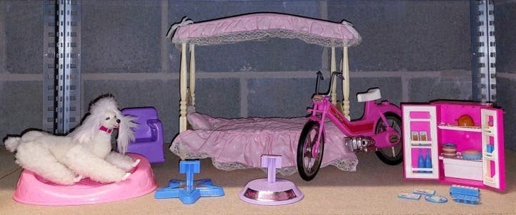 Lot de meubles et accessoires Barbie, Enfants & Bébés, Jouets | Poupées, Enlèvement, Utilisé, Barbie