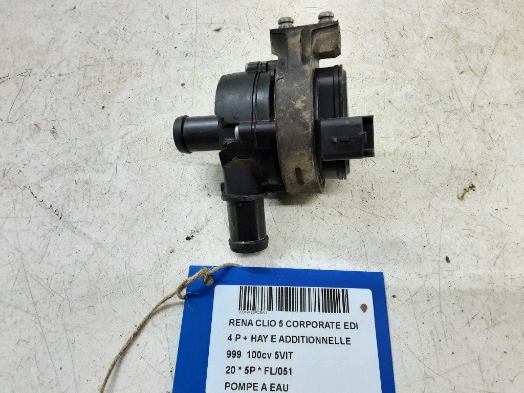 POMPE A EAU Renault Clio V (RJAB) (01-2019/-) (0392023219), Renault, Utilisé, Peter-Huppertz-Straße 5
51063  Köln, DE, Dialog.deutschland@renault.de