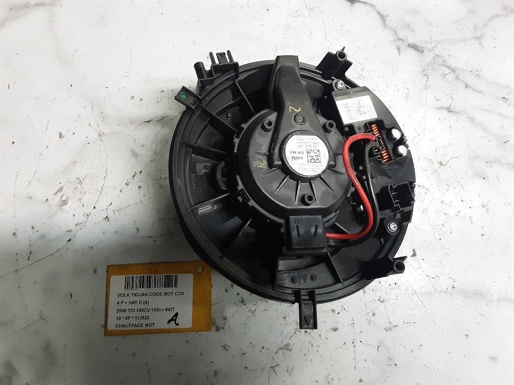 KACHELMOTOR Volkswagen Tiguan (5N1 / 2) (3Q1819021), Gebruikt, Volkswagen, Mevr. I. Hauben, Rue de l'Espoir 34 34
4030  GRIVEGNÉE, BE