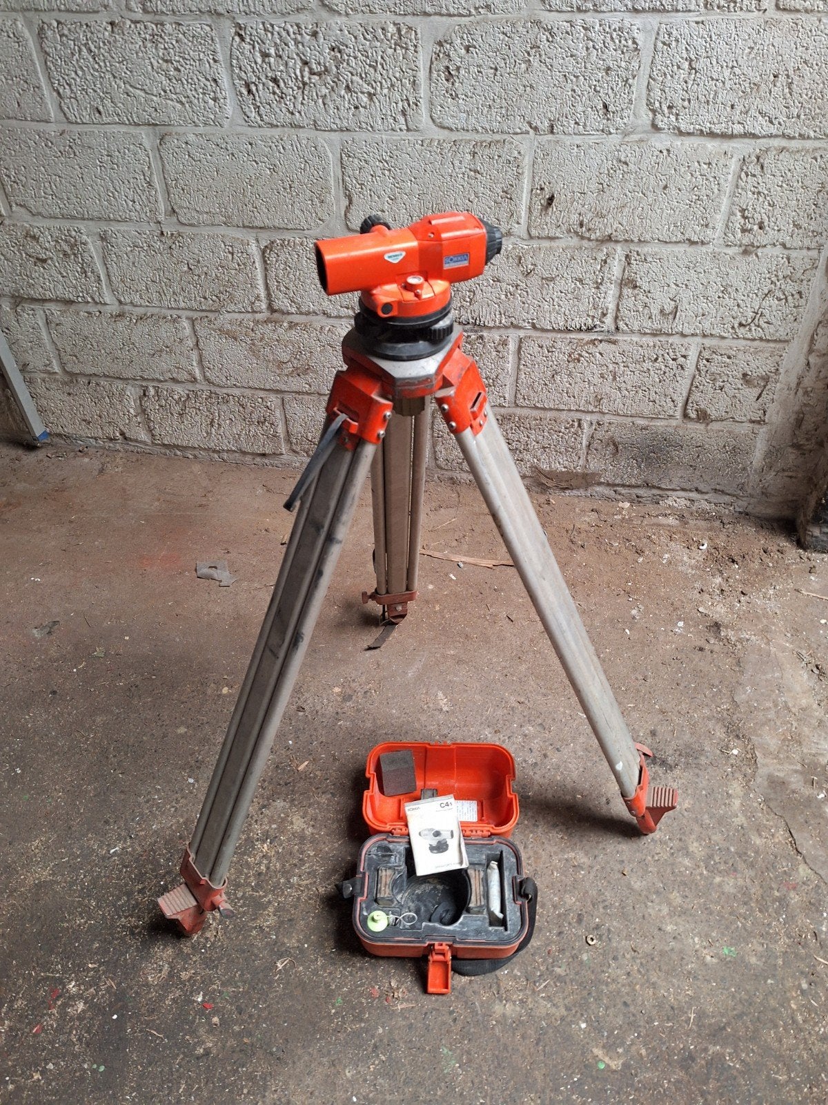 Niveau automatique Sokkia c41, Bricolage & Construction, Enlèvement, Utilisé, Son