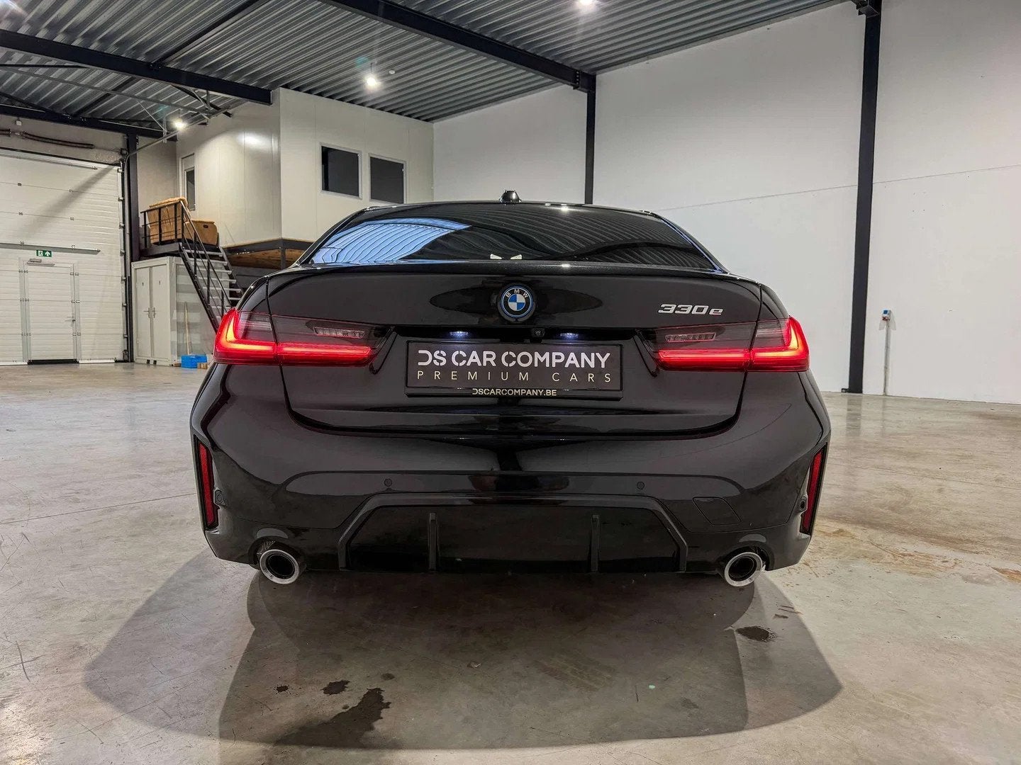 BMW 3 Serie 330 M Sport - PHEV - LCI2 (bj 2025, automaat), Auto's, BMW, Automaat, Gebruikt, Zwart, Bedrijf