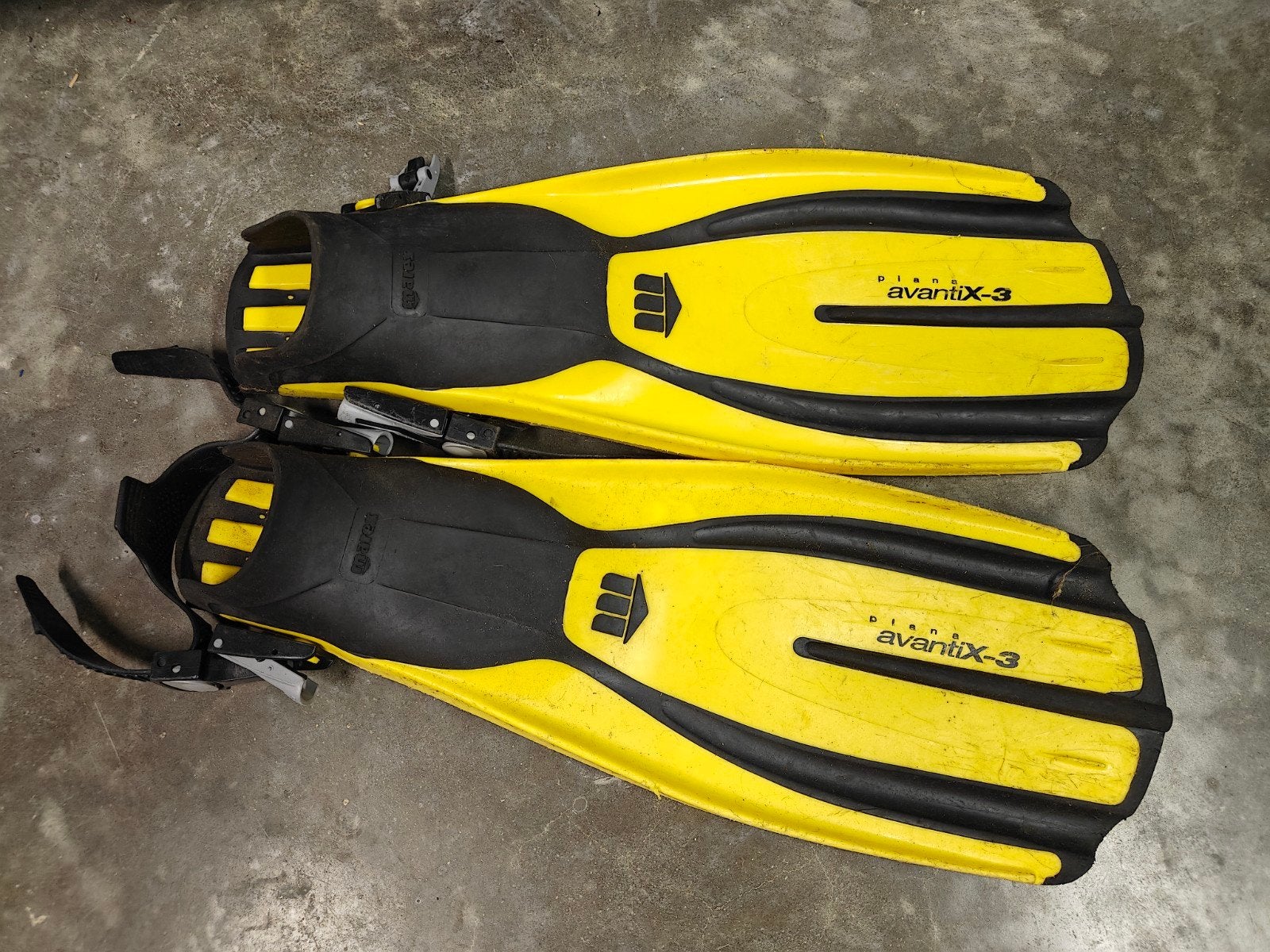 Zwemvliezen Mares, Watersport en Boten, Duiken, Ophalen of Verzenden, Gebruikt, Zwem- of Duikvliezen