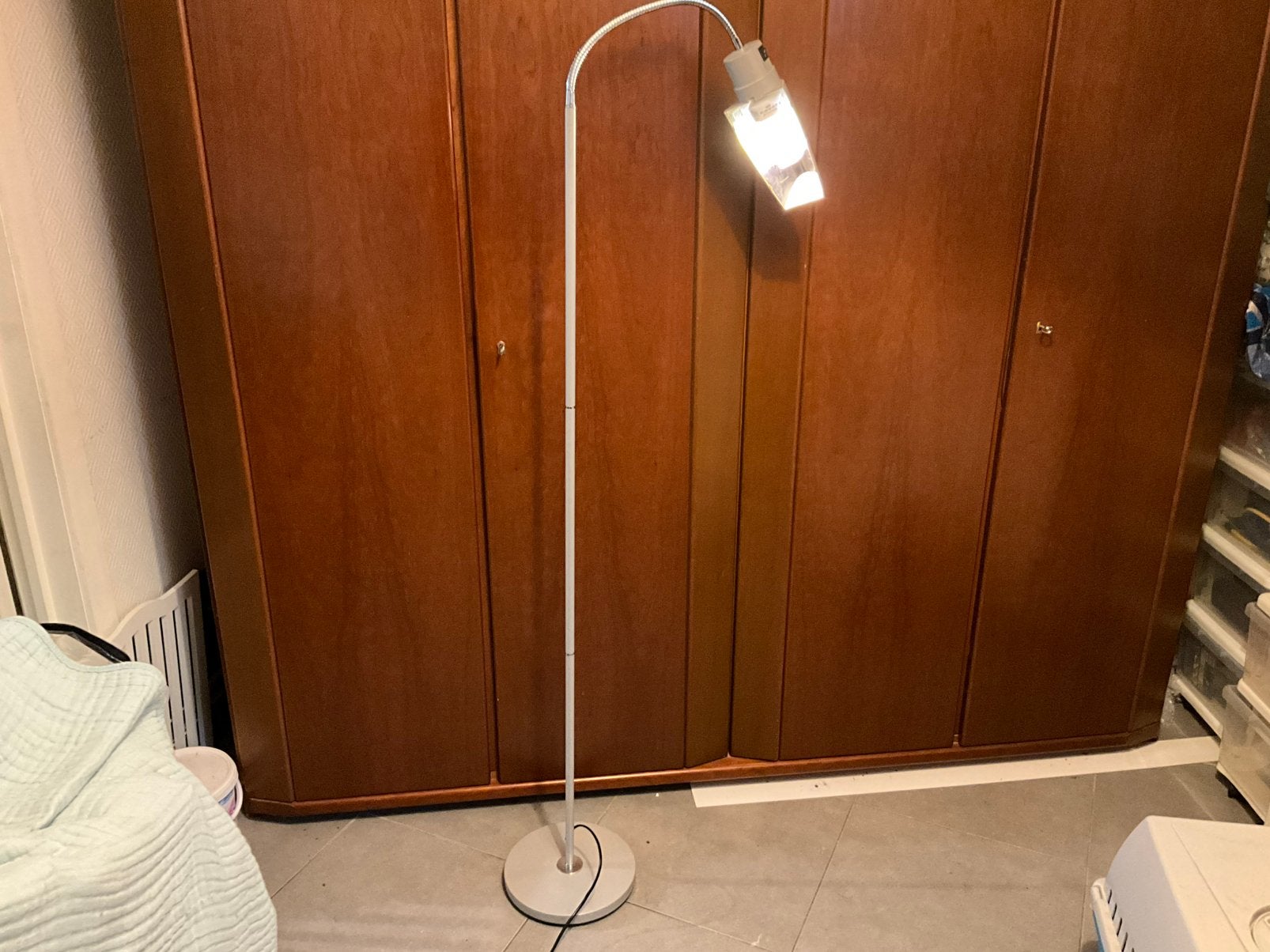 Lampe pour oiseaux ou reptiles + ampoule UVB neuve, Animaux & Accessoires, Enlèvement, Comme neuf, Accessoires pour cage