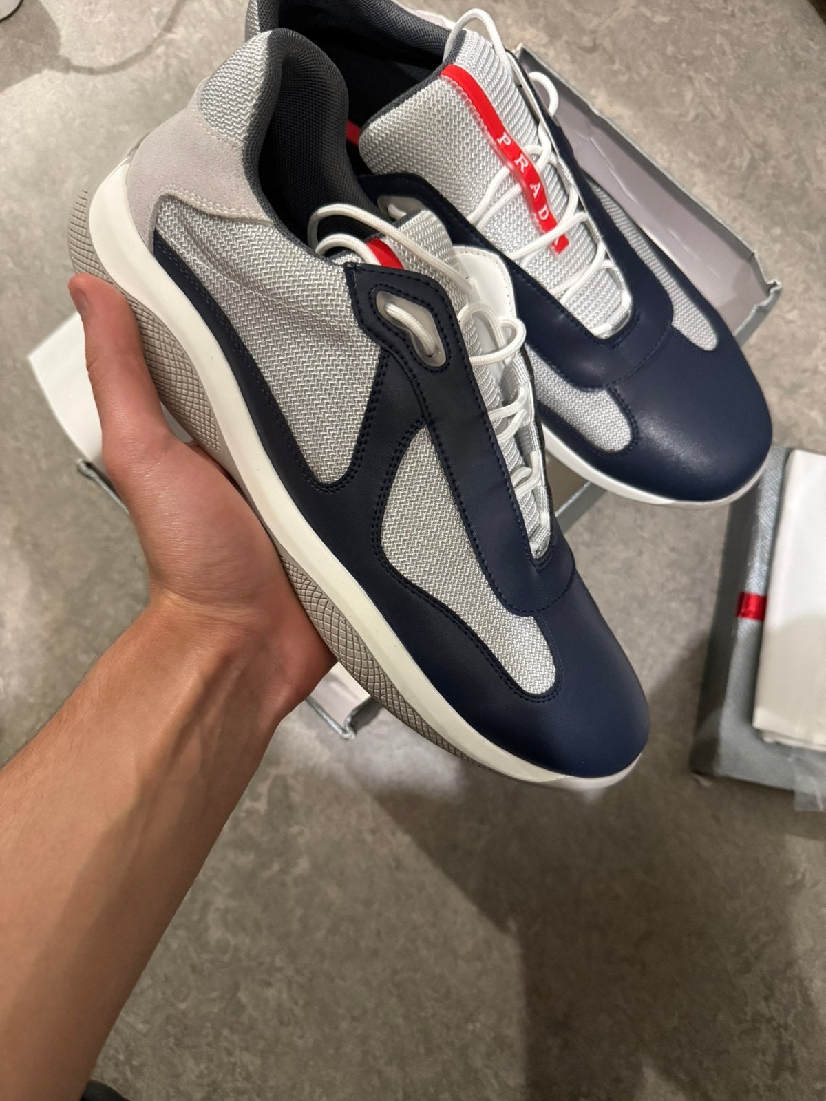 Prada Schoenen, Ophalen, Nieuw
