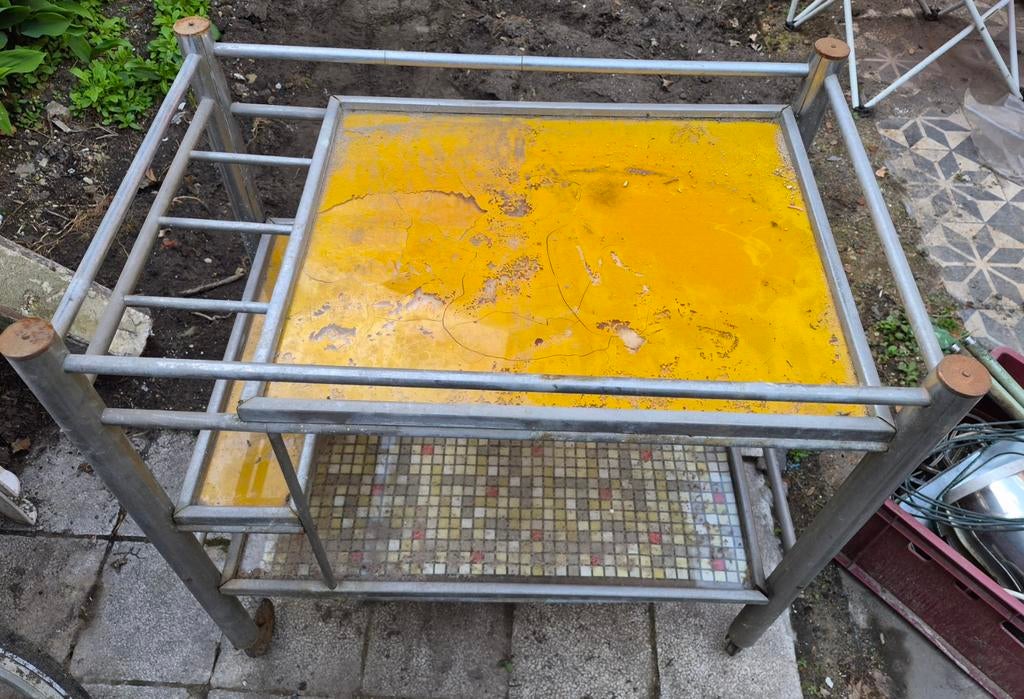 Vintage serveertafel, Ophalen