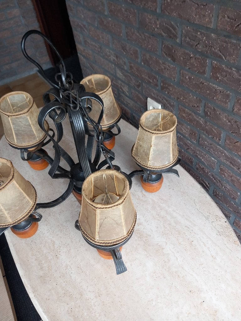 Lustre en métal, lustre des années 1960, Enlèvement