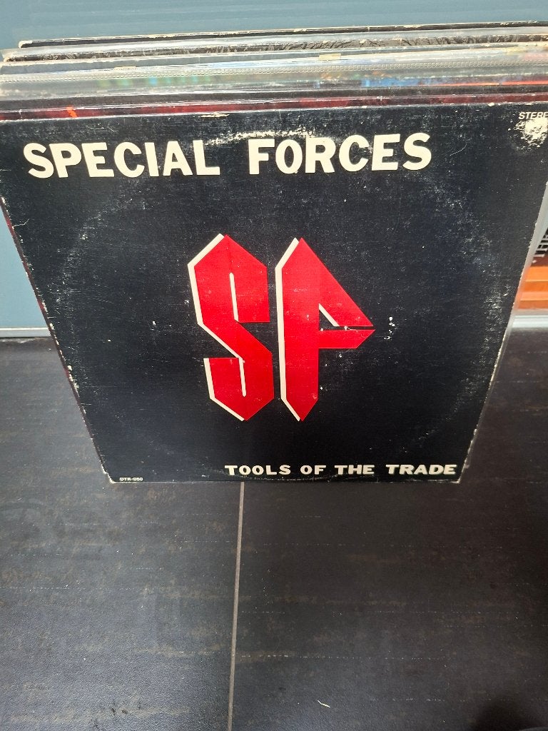 ep - special forces - tools of the trade - vak 9, 12 pouces, Enlèvement ou Envoi, Utilisé, Hard rock