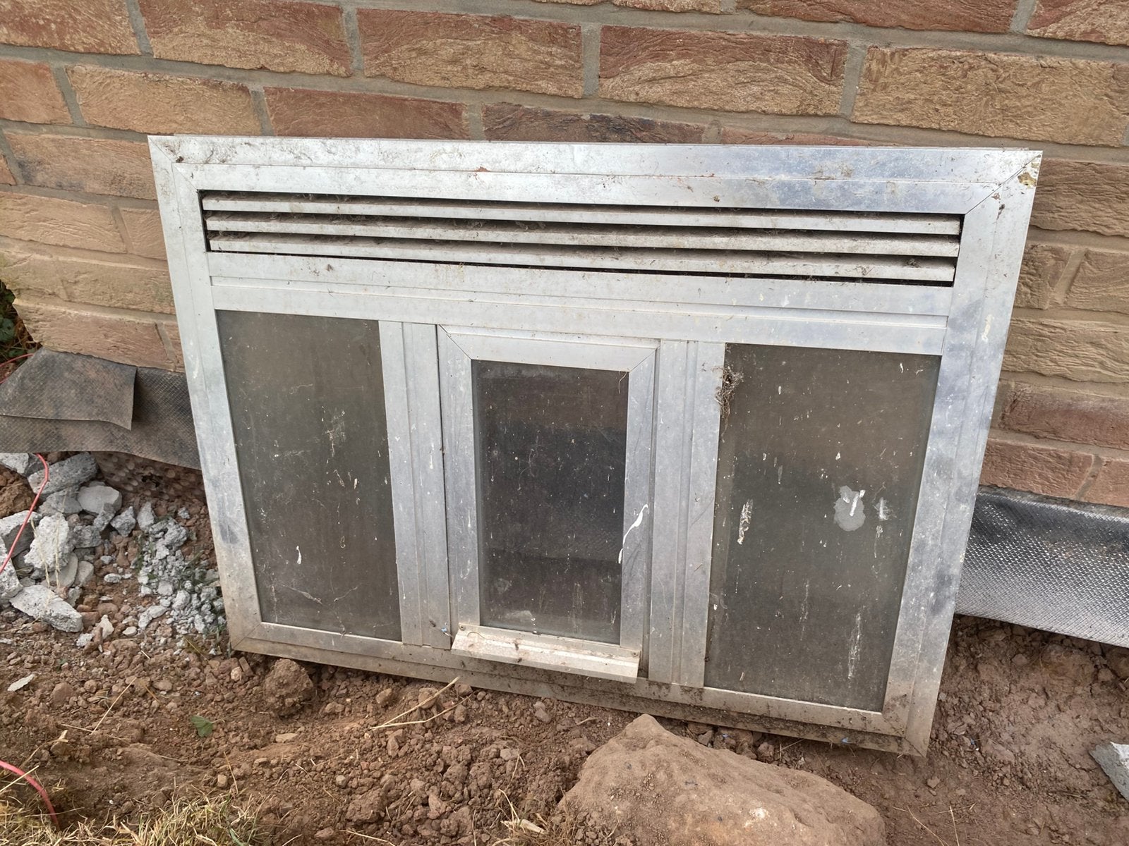 Châssis en aluminium avec aération au dessus et un ouvrant, Bricolage & Construction, Enlèvement, Utilisé, Autres types