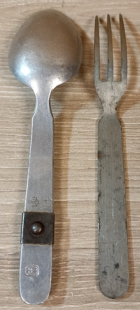 Rare Couvet Allemand / Suisse Trouvé près Houffalize ww2, Enlèvement ou Envoi, Armée de terre, Autres types