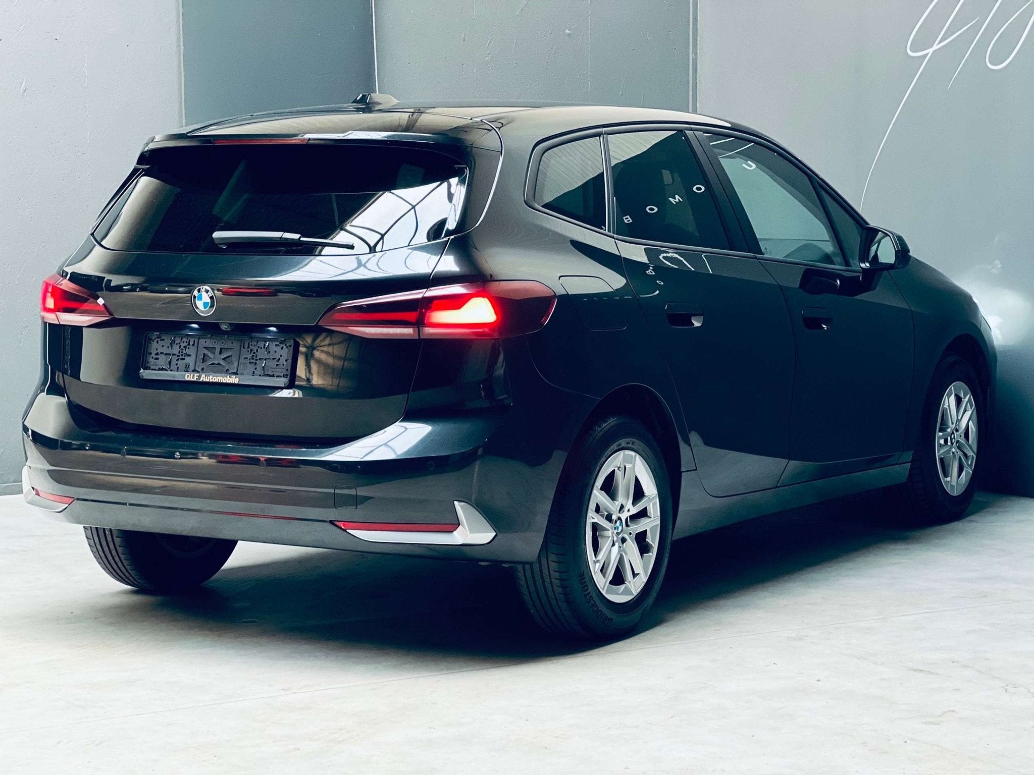 BMW 2 Serie 218 d Tourer *AUTOMATIQUE*VIRTUAL COCKPIT*CUIR*E, Autos, Beige, Entreprise, 5 portes, Commande vocale