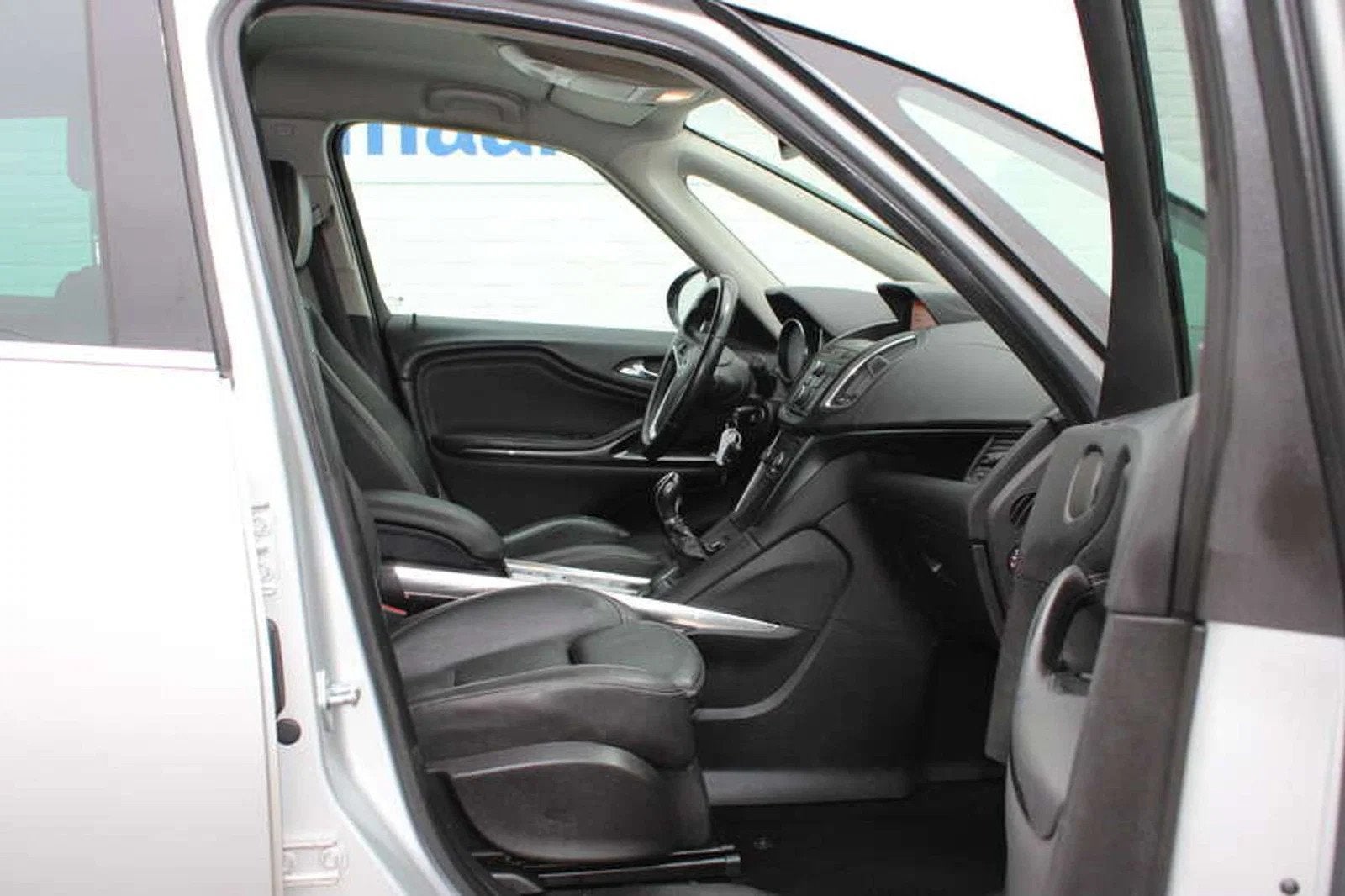 Opel Zafira Tourer Zafira 2.0 CDTi Leder/Navi/Cruise 2 JAAR, Auto's, Opel, https://public.car-pass.be/vhr/8ed07aac-0650-4399-a304-620682f7a236