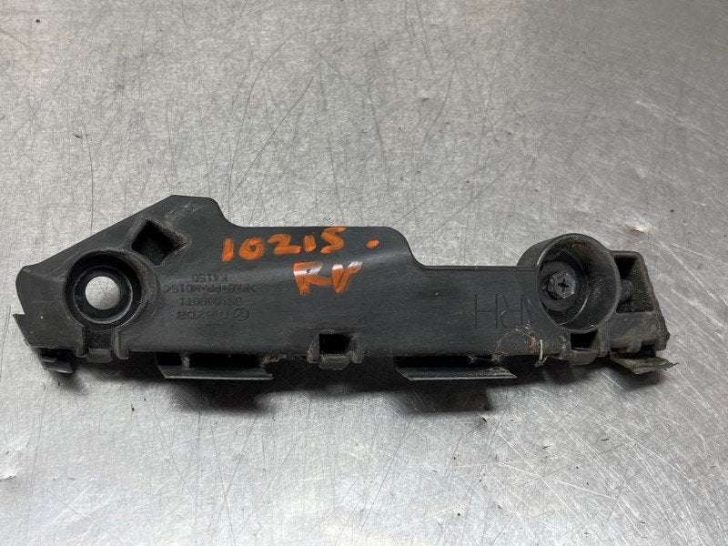 SUPPORT PARE-CHOCS AVANT DROIT Mazda 6 (GH12 / GHA2), Utilisé, Mazda