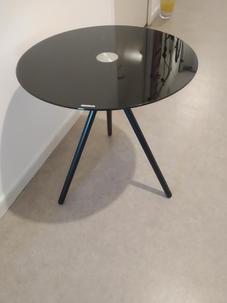 Table d appoint noire laquée, Rond, 45 à 60 cm, Verre, Enlèvement