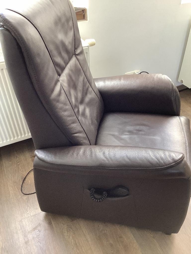 Bruine elektrisch verstelbare relax, 75 à 100 cm, Past bij klassiek én modern interieur, Comme neuf, Enlèvement