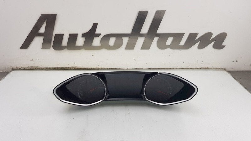 INSTRUMENTS DE BORD Peugeot 308 (L3 / L8 / LB / LH / LP), Kontakt-peugeot@peugeot.com, Utilisé, Peugeot Deutschland GmbH, Bahnhofsplatz
65423  Rüsselsheim, DE