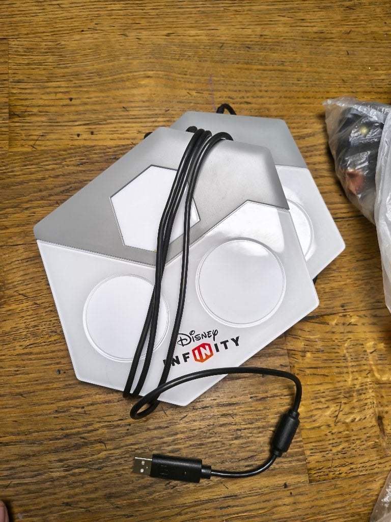 Disney Infinity figuren en power discs, Games en Spelcomputers, Ophalen of Verzenden, Gebruikt, Avontuur en Actie, Vanaf 7 jaar