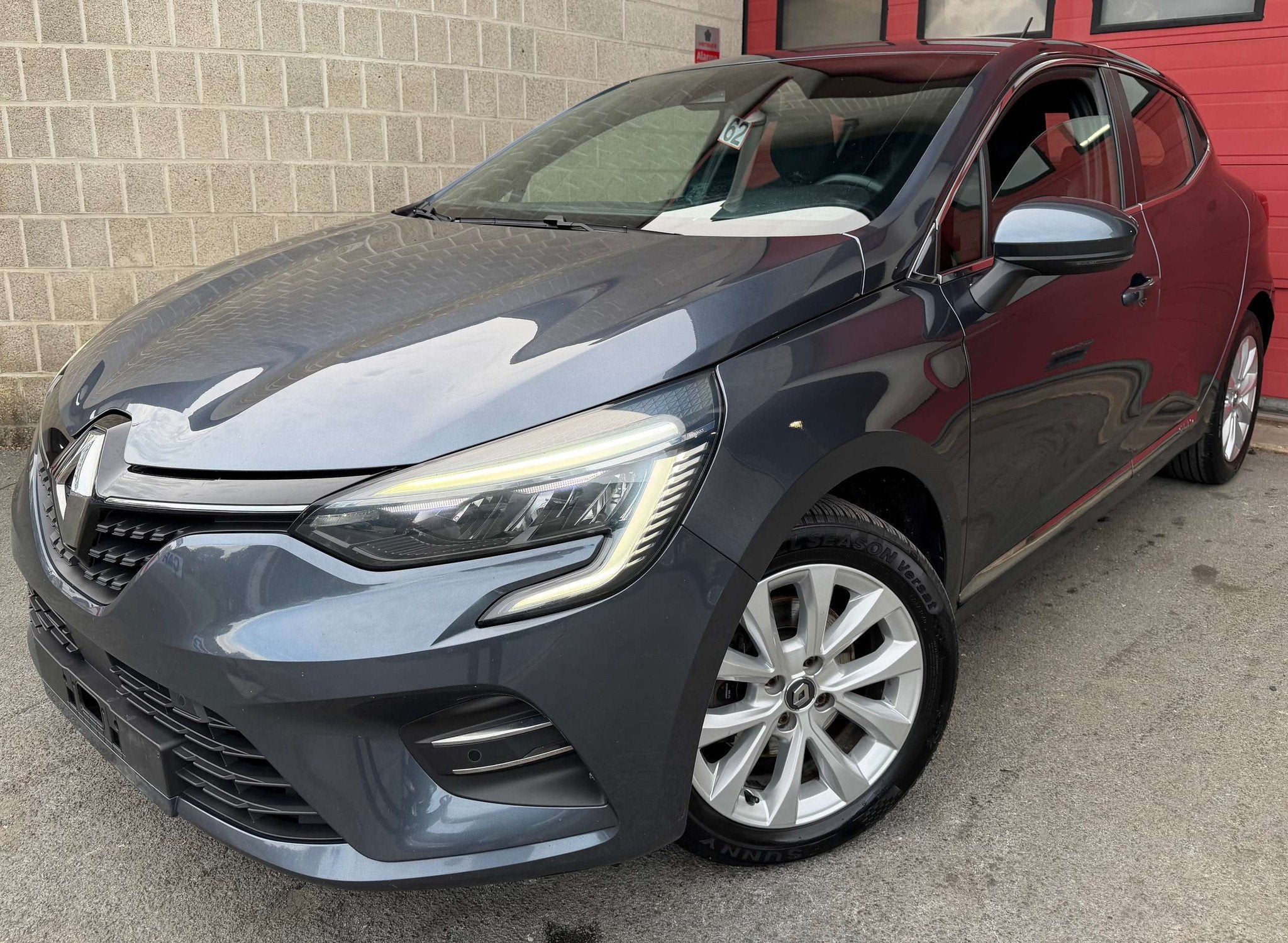 Renault Clio 1.0 TCe Intens X-Tronic (bj 2020, automaat), Auto's, Automaat, Gebruikt, Euro 6, Bedrijf