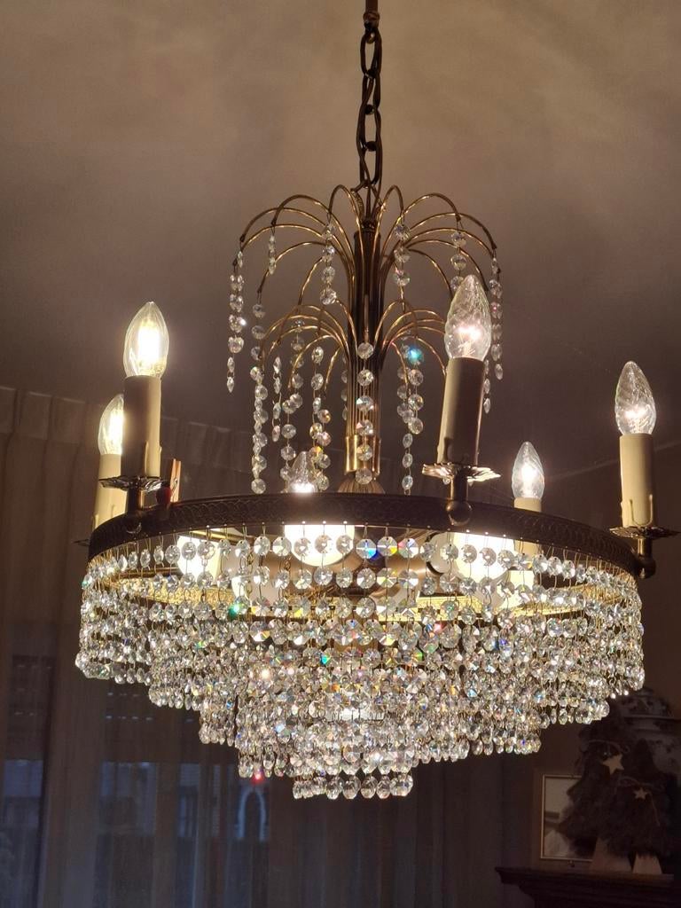 Lustre en cristal, Enlèvement