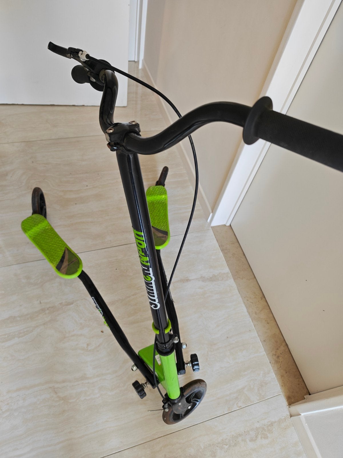 Striker Neon Green Step, Ophalen of Verzenden, Zo goed als nieuw, Overige typen