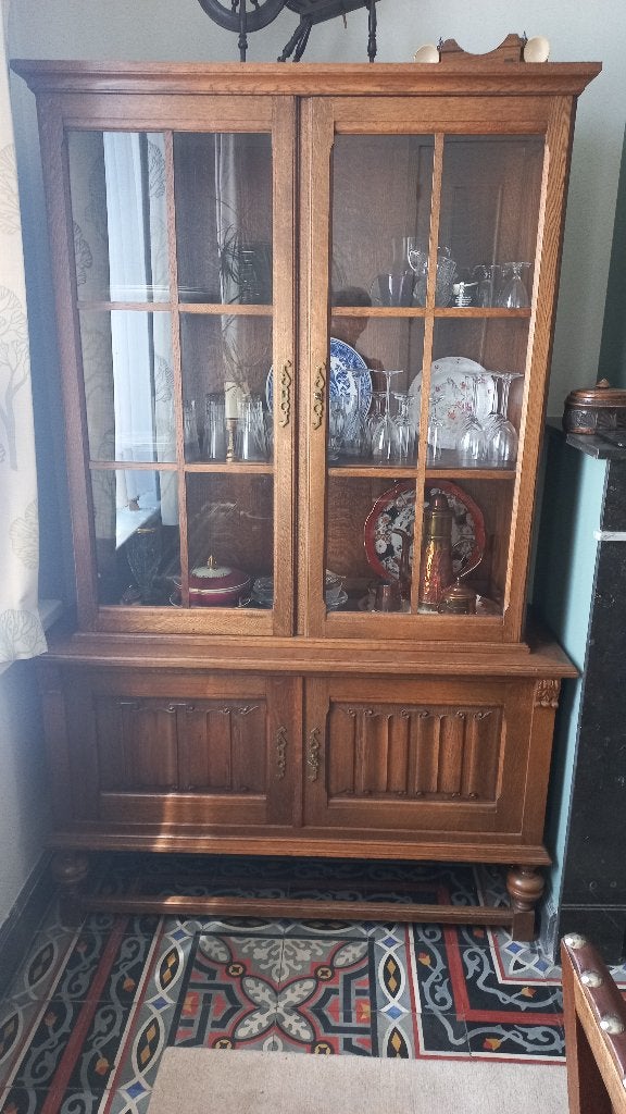 Vitrine kast, Enlèvement