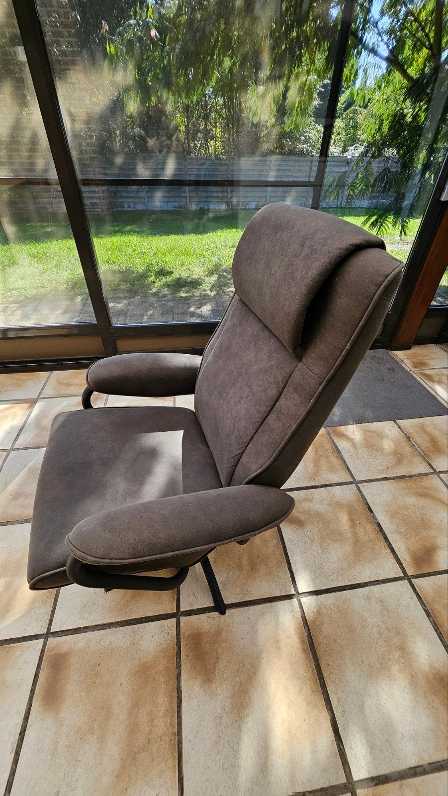 2 relaxstoelen in grijze stof, Huis en Inrichting, Ophalen, Stof