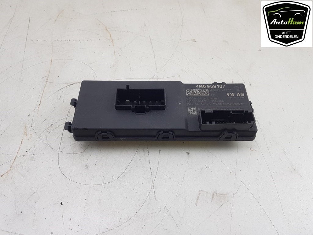MODULE DE COMMANDE DU HAYON A4 Avant (B9) (|4M0959107|), Audi, Utilisé, Continental AG, Continental-Plaza 1
30175  Hannover, DE