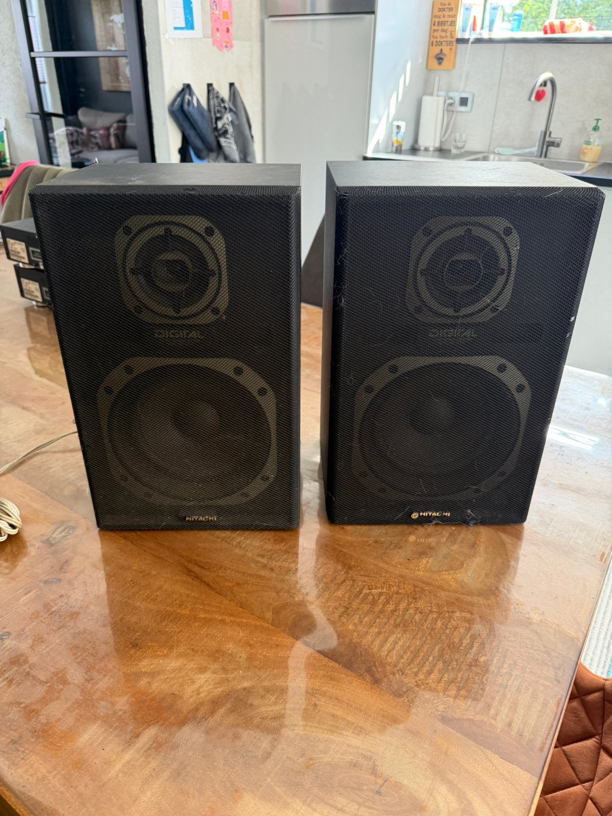 Hitachi HS-E 03 stereo luidsprekers 2 stuks, Enlèvement ou Envoi, Comme neuf