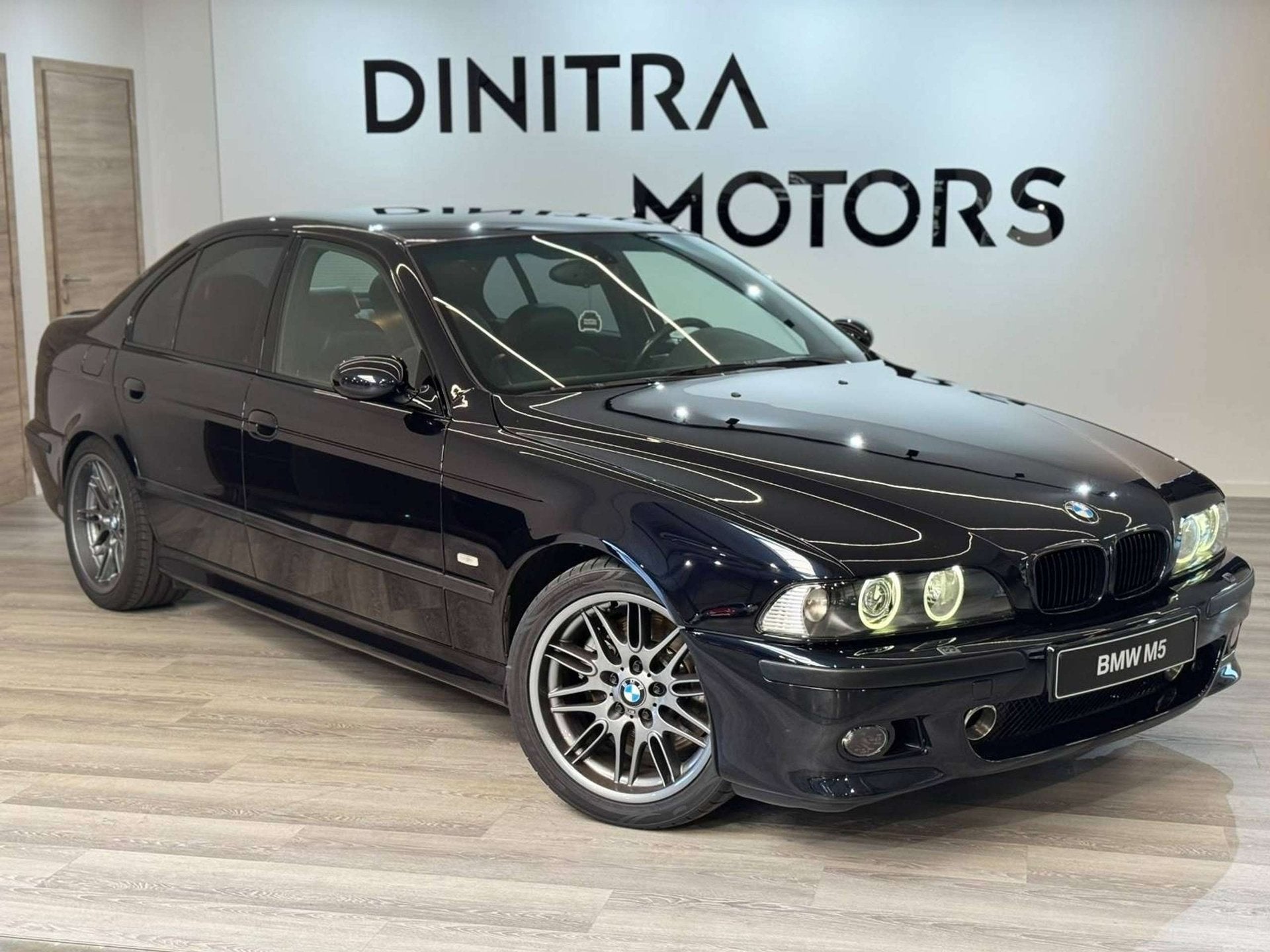 BMW M5 4.9i V8 CNG - *TOPSTAAT!, Auto's, Xenon verlichting, Zwart, Bedrijf, 294 kW