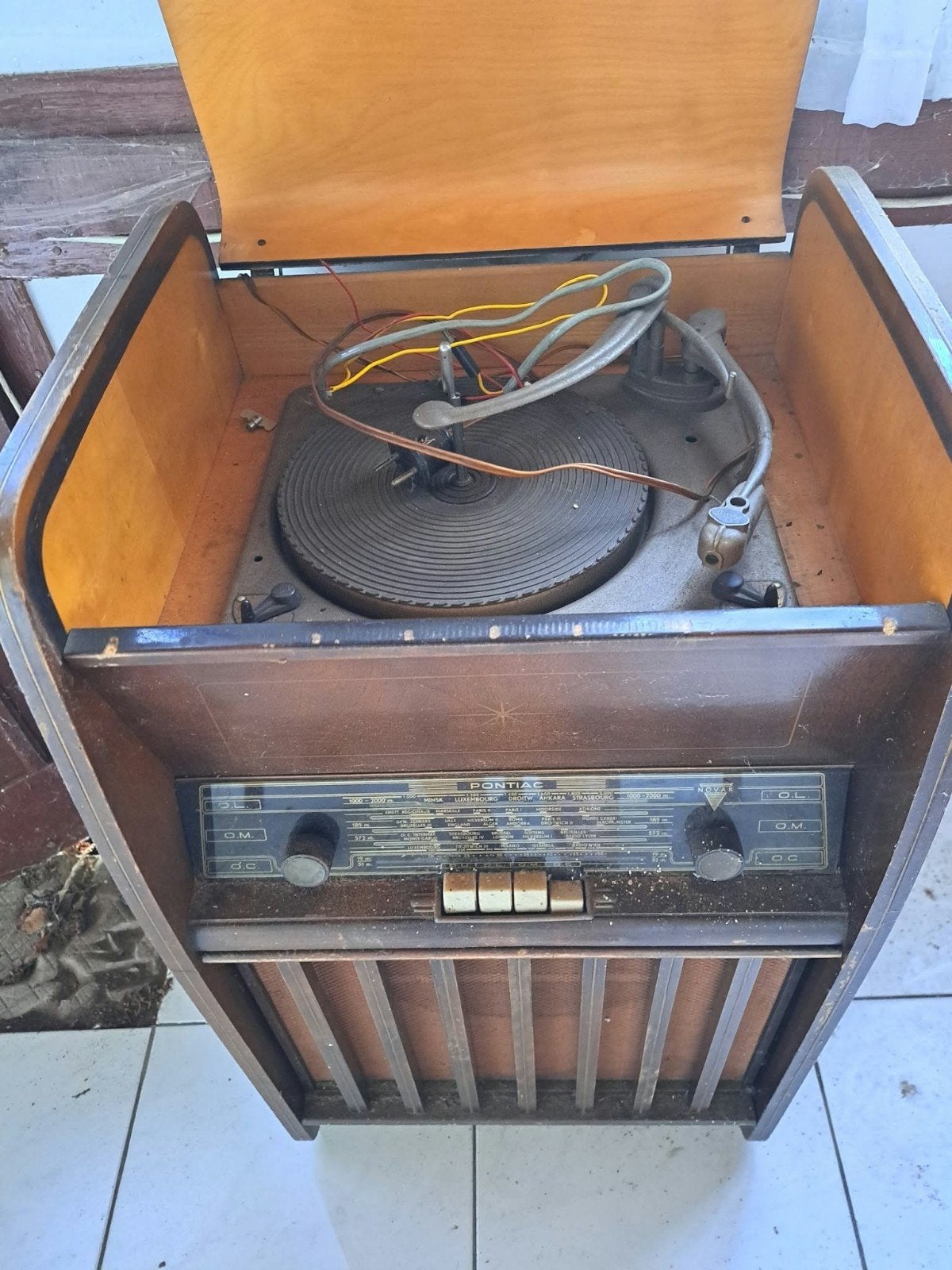 vintage radio platenspeler, Antiek en Kunst, Ophalen