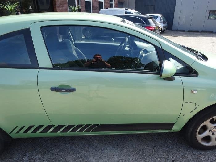 Portière 2portes droite d'un Opel Corsa (Z30M), -, Opel, 3 mois de garantie, Utilisé