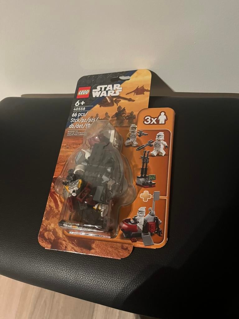Te koop sealed : clone command station (40558), Ophalen of Verzenden, Zo goed als nieuw