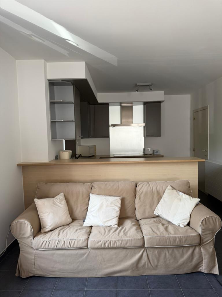 Beige zetel IKEA met aparte poef, Ophalen, Gebruikt, Hoekbank, Driepersoons