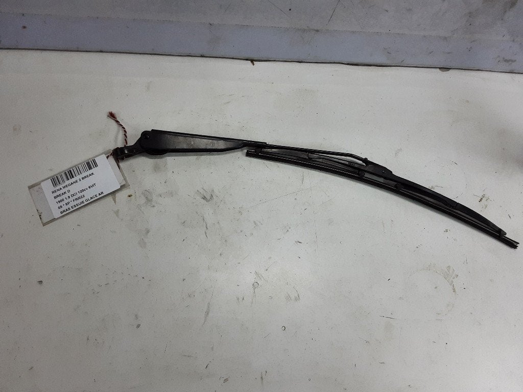 ESSUIE-GLACE BRAS ARRIÈRE VITRE Megane II Grandtour (KM), Renault, Mevr. I. Hauben, Utilisé, Rue de l'Espoir 34 34
4030  GRIVEGNÉE, BE