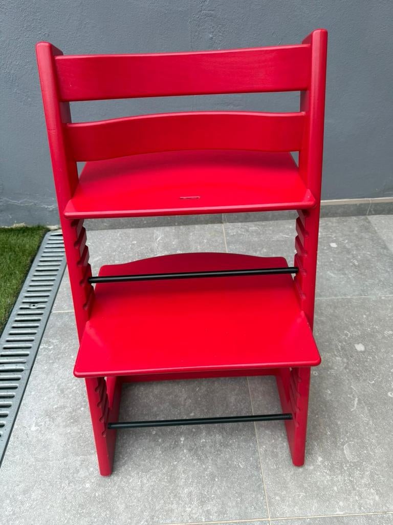Rode tripp trapp mooie staat, Kinderen en Baby's, Kinderstoelen, Ophalen