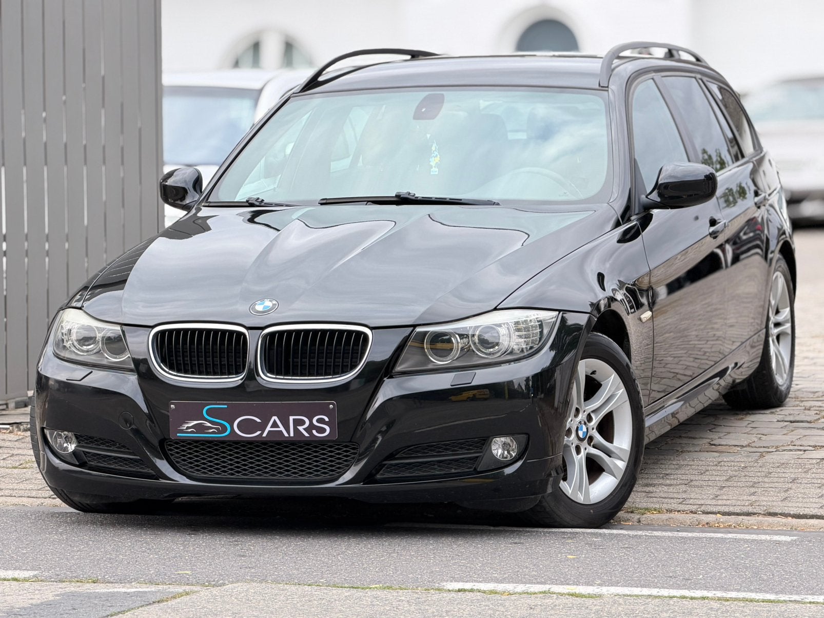 Bmw 318i Lci ** 118.000 km ** Euro5 **, Auto's, Euro 5, Achterwielaandrijving, 1995 cc, Zwart