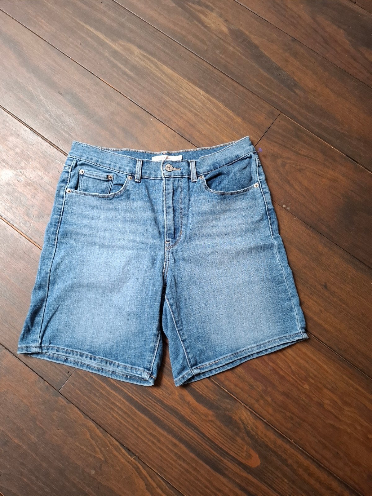 Levis short maat 27, Kleding | Dames, Spijkerbroeken en Jeans, Ophalen