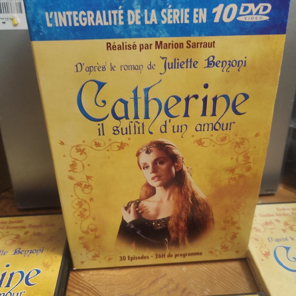 CATHERINE, IL SUFFIT D'UN AMOUR - dvd (Juliette Benzoni), À partir de 12 ans, Enlèvement ou Envoi, Comme neuf, Autres genres