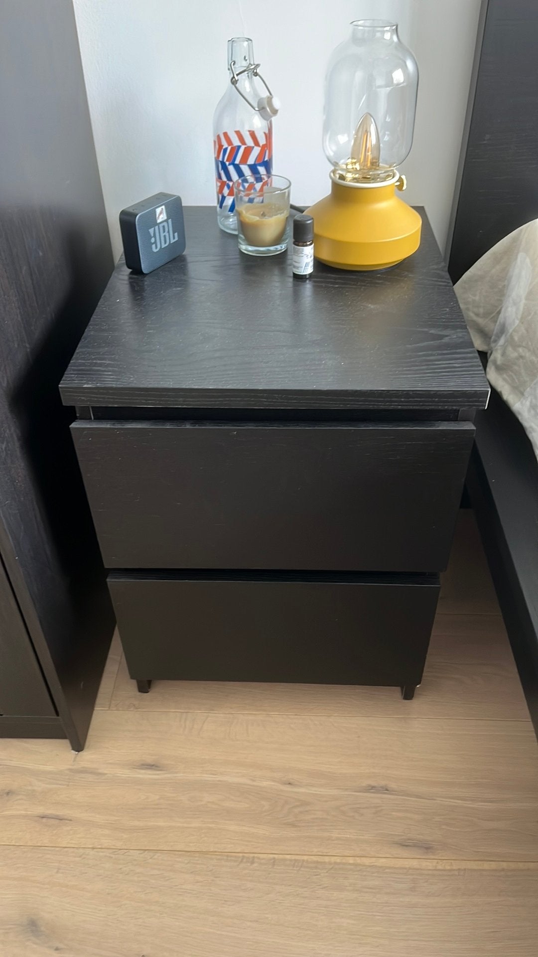 Ikea nachtkastje, Huis en Inrichting, Slaapkamer | Nachtkastjes, Ophalen, Gebruikt, Minder dan 45 cm, Minder dan 55 cm