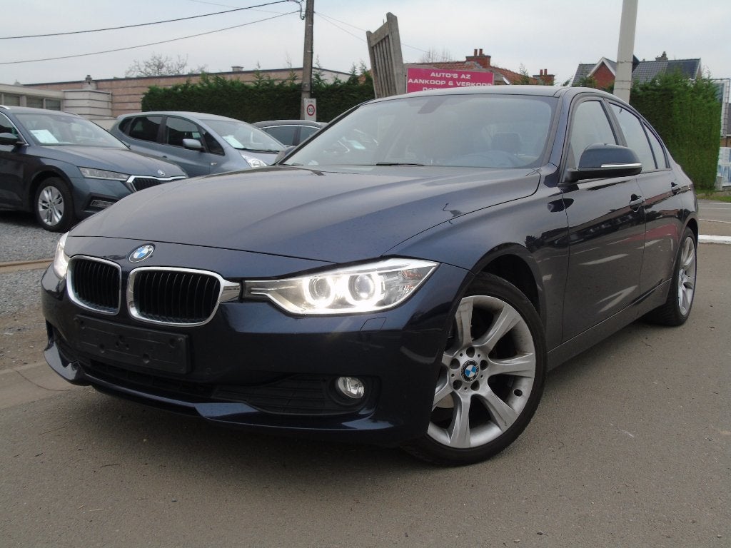 Bmw 318dA *06/2013 **Navi* Keyless Go*Bi-Xenon* AUTOMAAT, Auto's, BMW, Euro 5, 4 cilinders, Blauw, 5 deurs