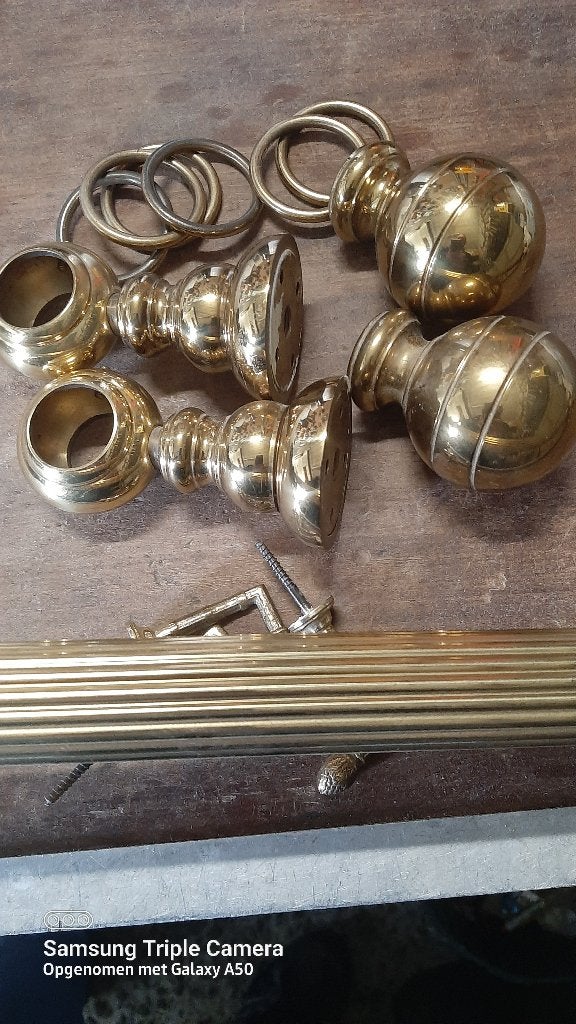 oude metalen + gordijnhouder, Ophalen