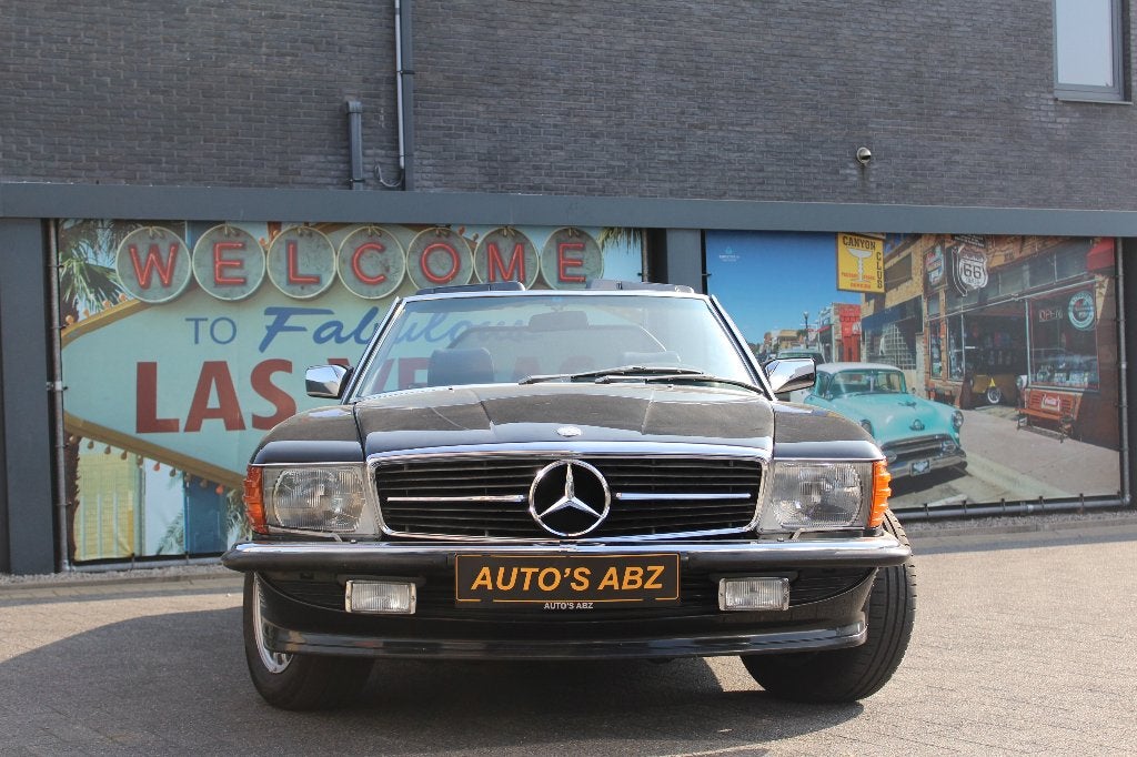 Mercedes 560 SL, Auto's, Automaat, Lederen bekleding, Bedrijf, 2 zetels